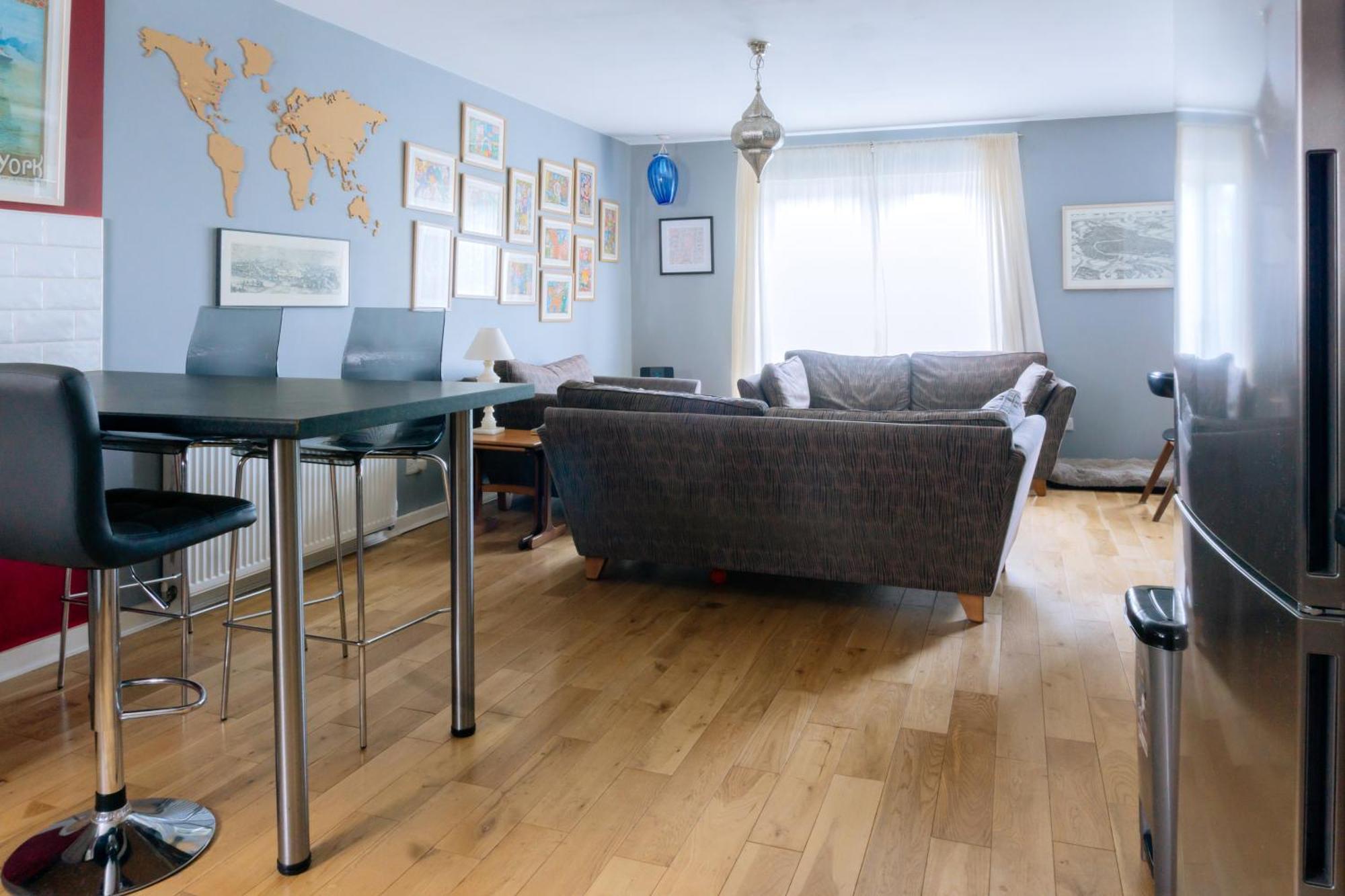 Stylish 3 Bedroom Apartment Near Hollyrood Park 爱丁堡 外观 照片